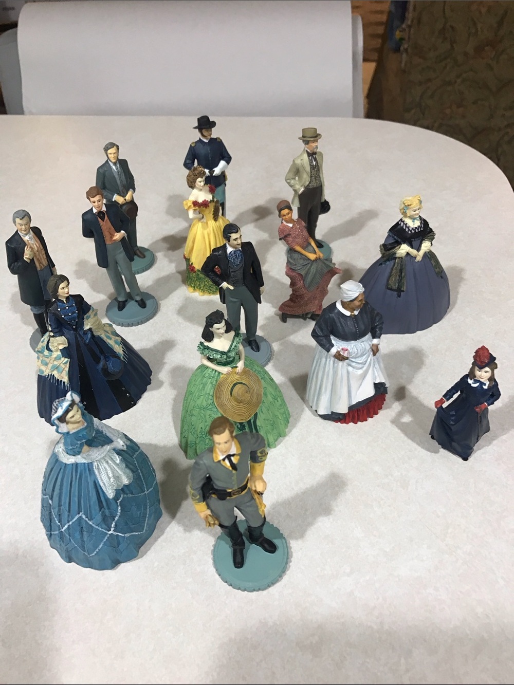 Vintage- Franklin Mint “Gone With The Wind” Minature Figurines